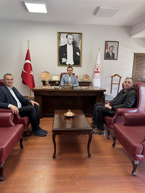 Muğla Mermerciler Derneği Başkanı Hüseyin Işık ve Koçar Mermer Yönetim Kurulu Başkanı Muammer Koçar, Kaymakam Sayın Argama’yı Makamında Ziyaret Etti